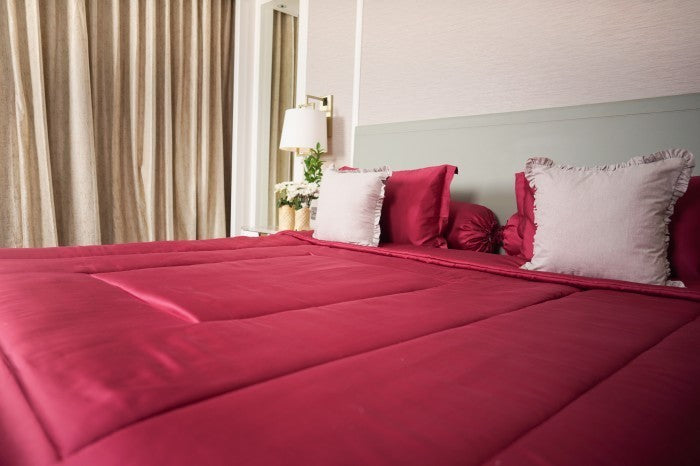 Sleep Buddy Set Sprei Plain Series Pompein Red Lyocell 60s